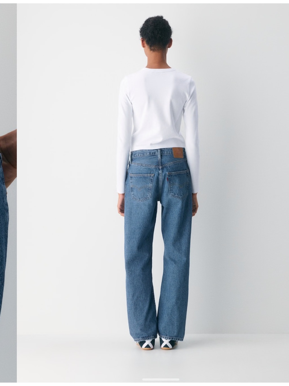 Levi’s 501 90s Classic Mid Rise Srtaight Leg Jeans Denim - Picture 3 of 10